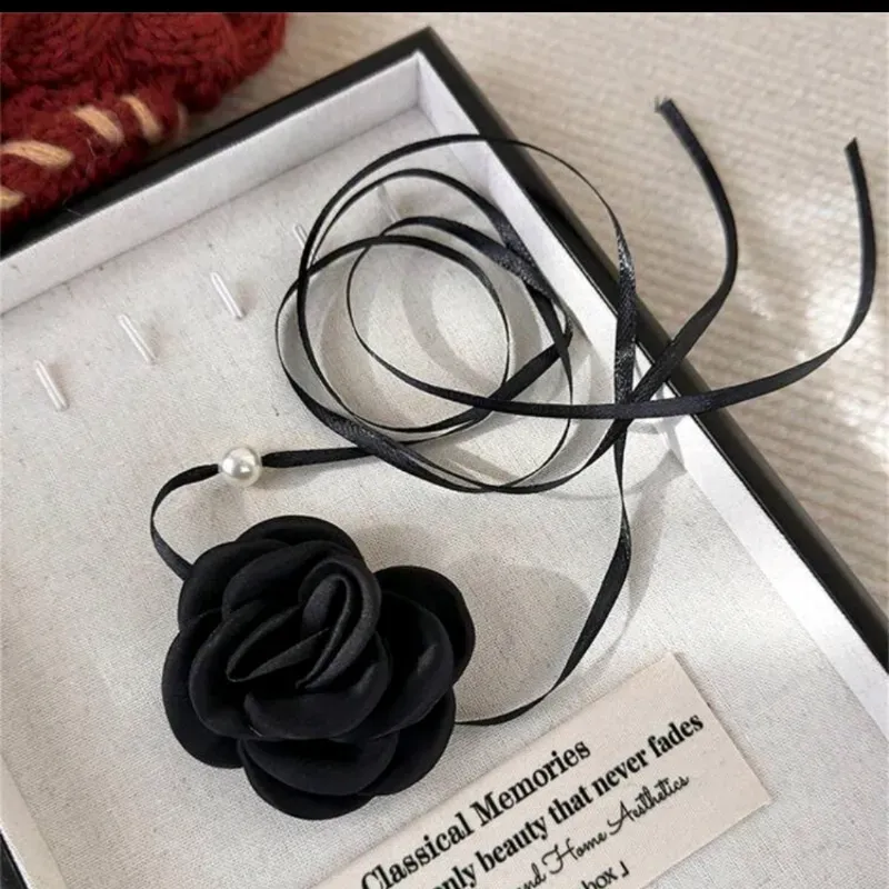 FLOR (COLLAR) 03