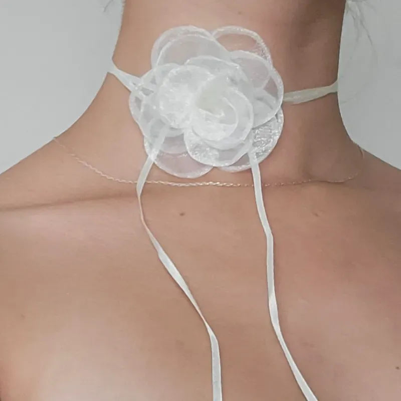 FLOR (COLLAR) 