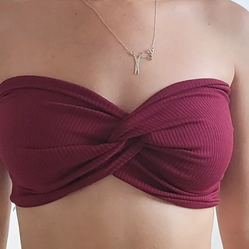 TOP TRENZADO ROJO VINO