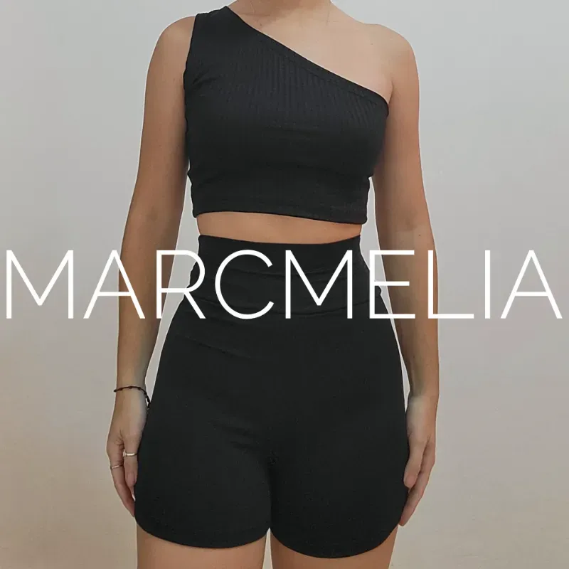 LICRA/TOP UN HOMBRO NEGRO