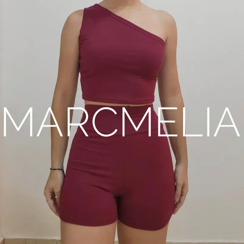 LICRA/TOP UN  ROJO VINO