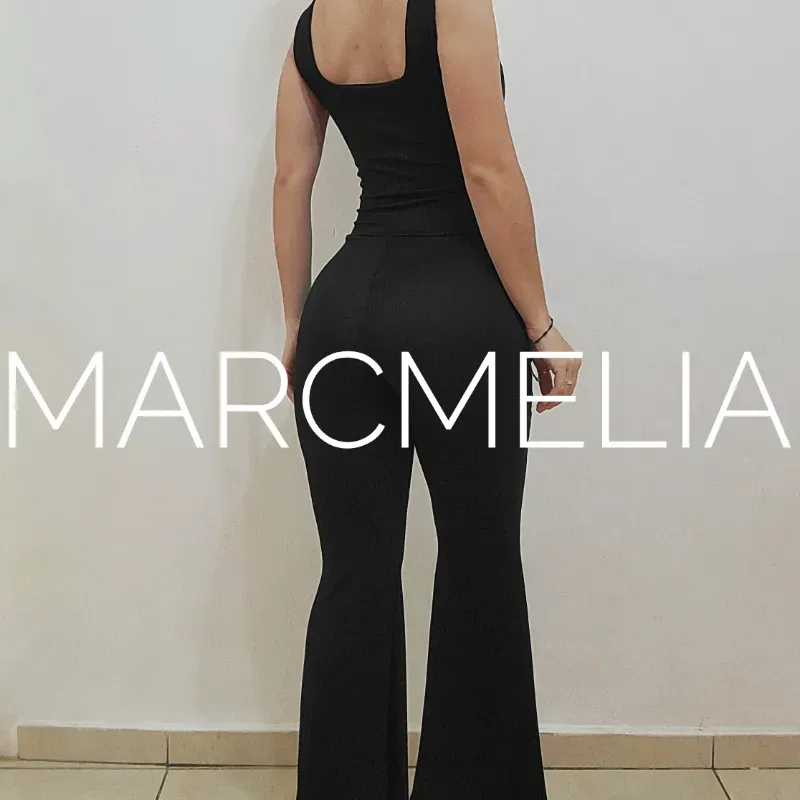 MONO ENTERIZO ACAMPANADO (ENCARGO) 