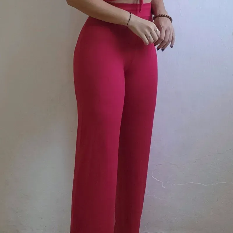 PANTALÓN ANCHO ROJO
