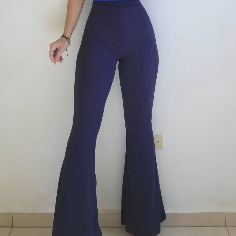 PANTALÓN CAMPANA AZUL PRUSIA, PRENDAS INFERIORES MARCMELIA El