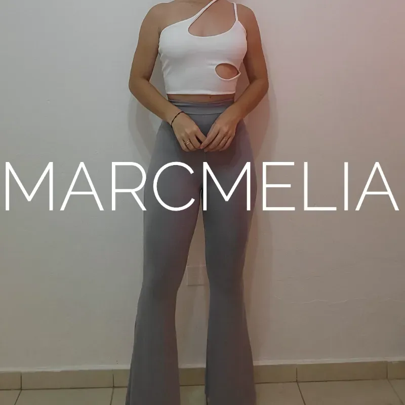 PANTALÓN CAMPANA GRIS/TOP ECPLISE BLANCO