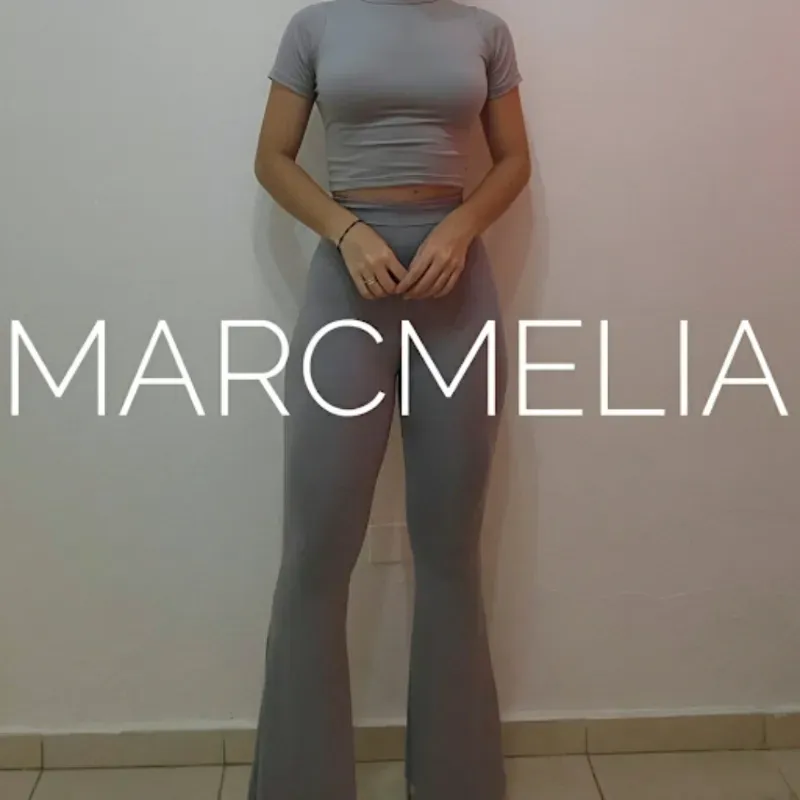 PANTALÓN CAMPANA/PULOVITO GRIS