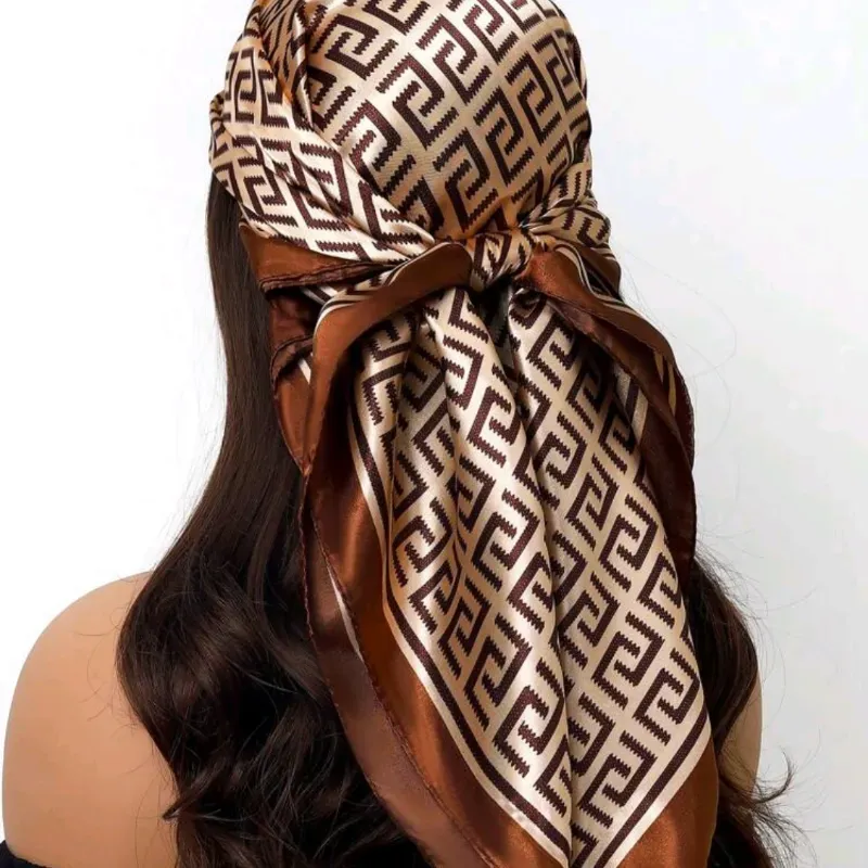 PAÑUELO 06