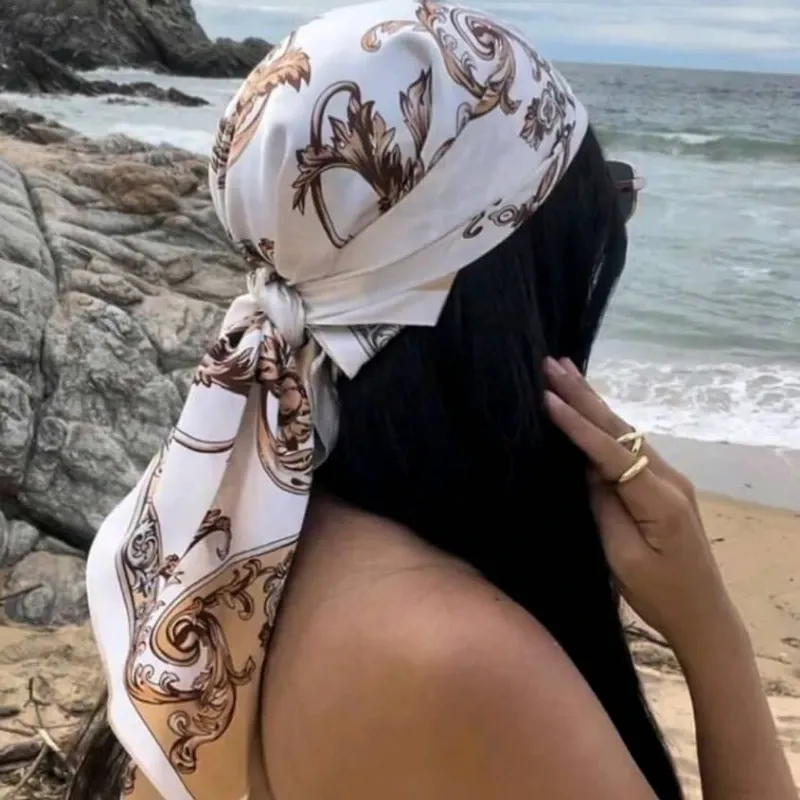 PAÑUELO 10
