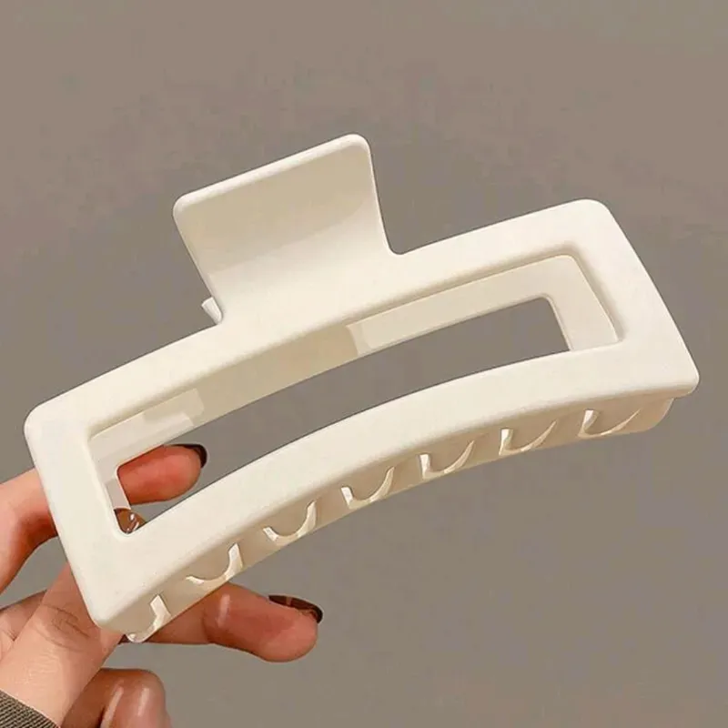 PELLIZCO BLANCO 01