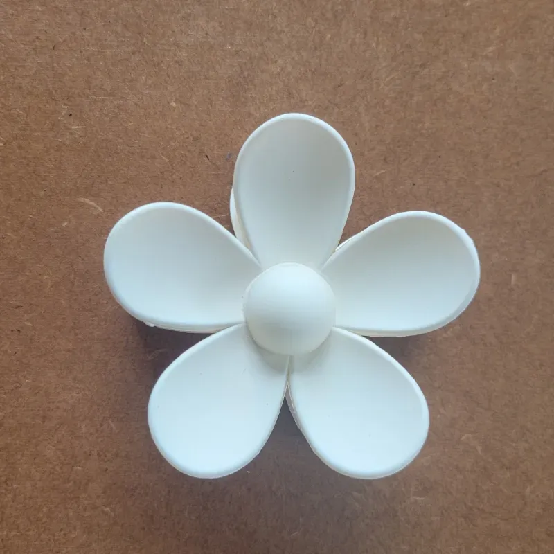 PELLIZCO FLOR BLANCA