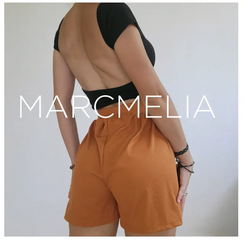 SHORT NARANJA/TOP MOON