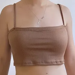 TOP SENCILLO BEIGE