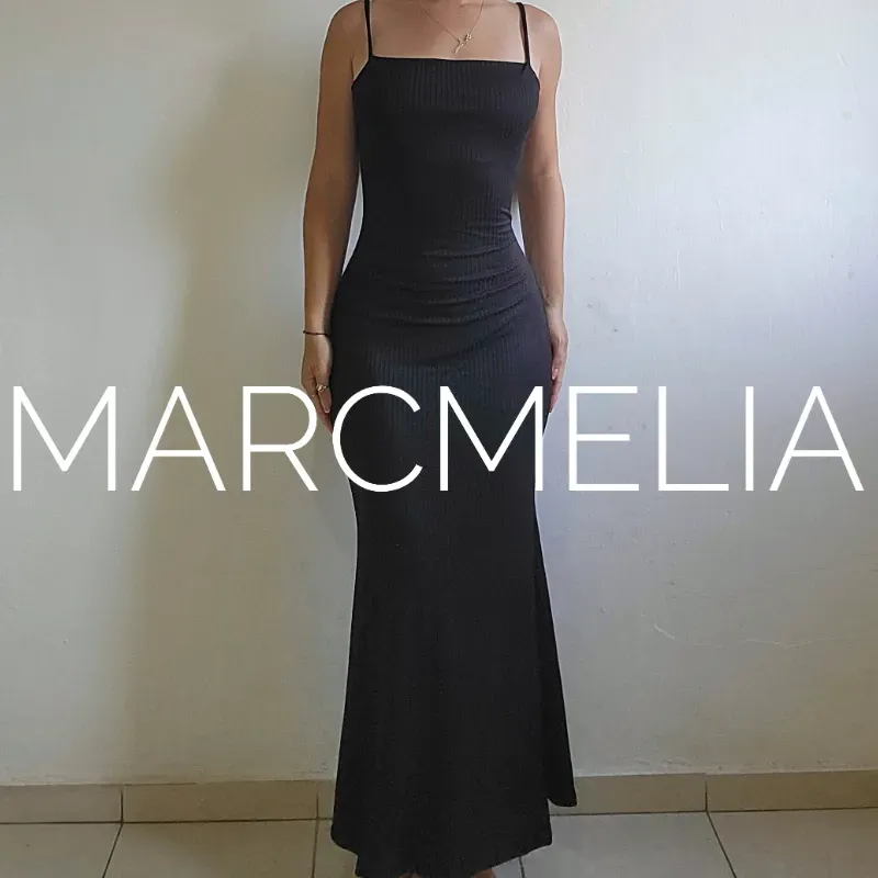 VESTIDO CAMISETA ACAMPANADO NEGRO