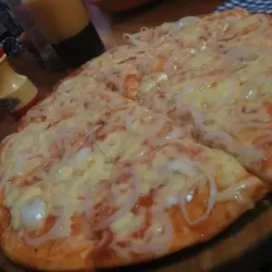 Pizza de Cebolla