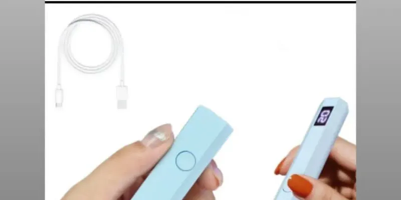 Mini lámpara recargable