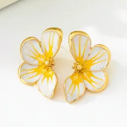 Aretes 25