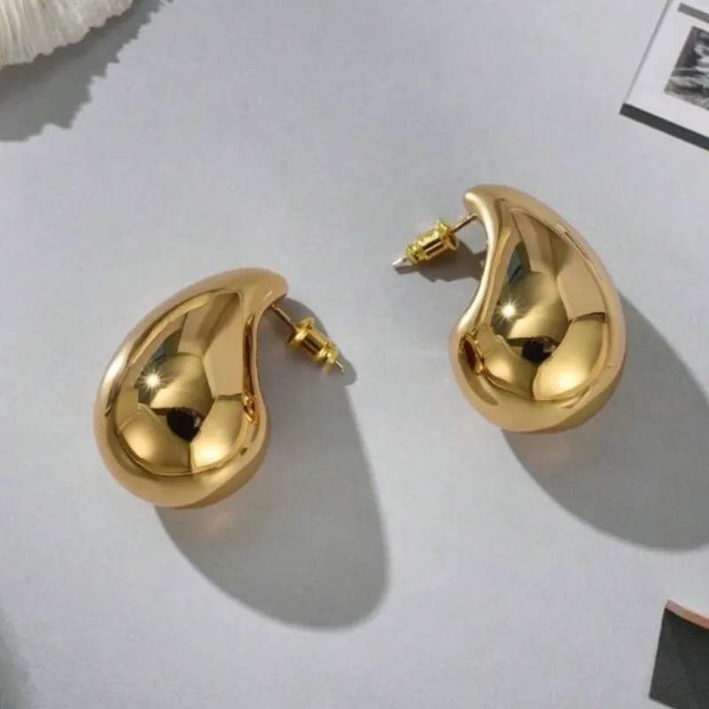 Aretes gota de agua metal 052