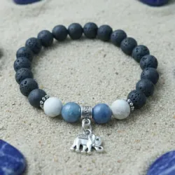 Pulsera de Sodalita y Roca volcánica