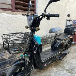 Bici moto marca Kiwo