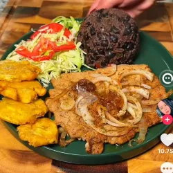 Bistec de Cerdo a la Cubana