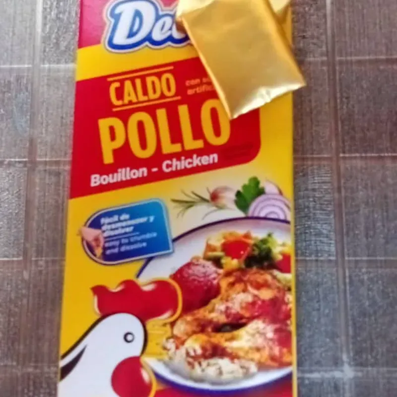 Caldo de Pollo