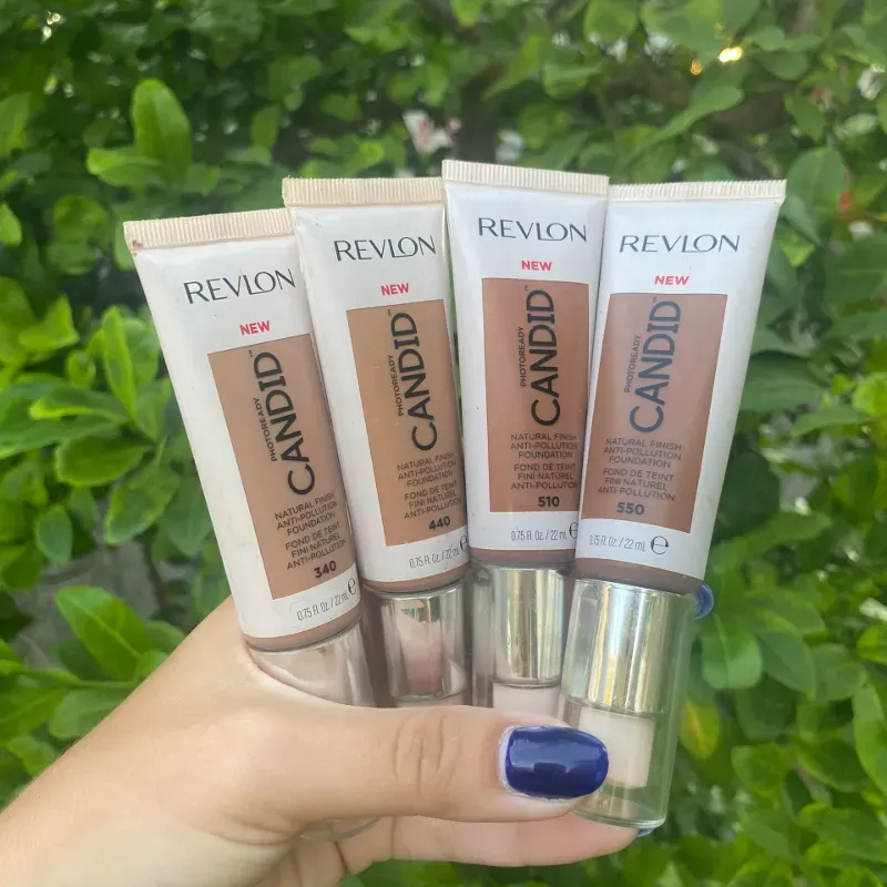 Base oscura REVLON