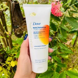 Crema corporal Dove Niacinamida