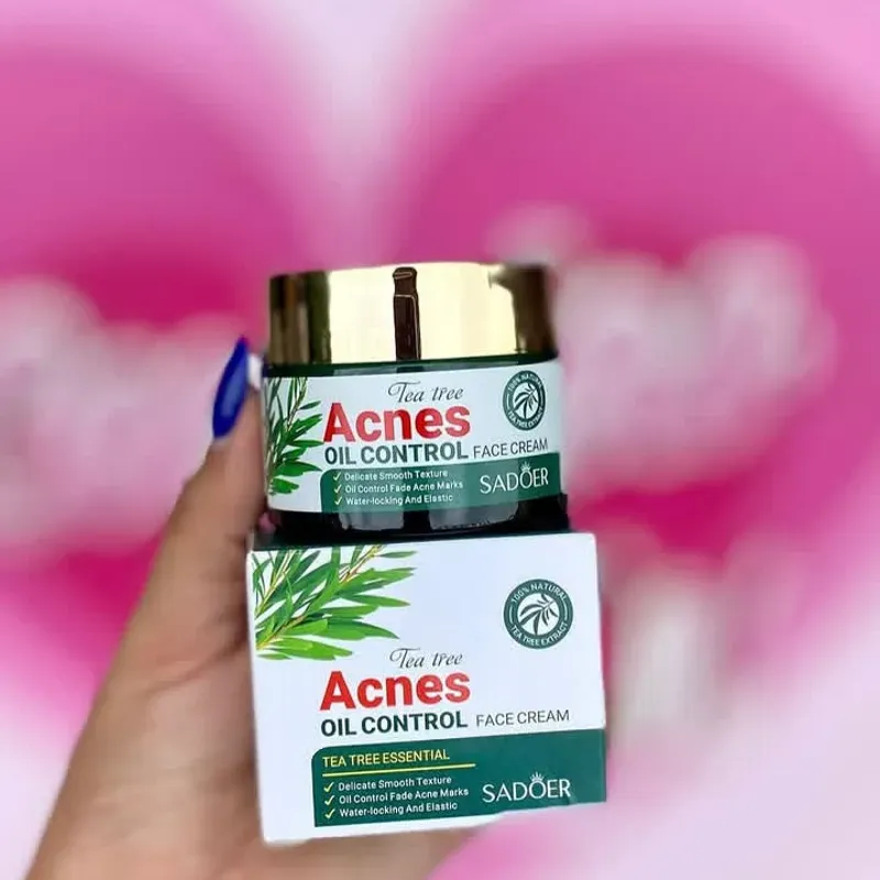 Crema facial anti-acné de Árbol de té 