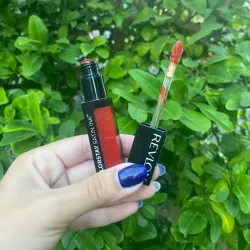 Labial mate REVLON rojo