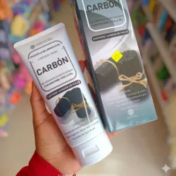 Limpiador facial de carbón