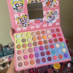 Paleta de sombras 54 tonos Chicas Superpoderosas