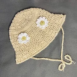 Gorro de margaritas para el verano 
