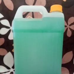 Detergente líquido x litros