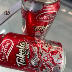 Refresco nacional de lata (cola)