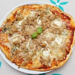 Pizza de atún queso gouda 