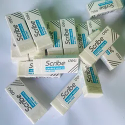 Goma de borrar mediana