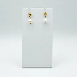 Aretes de acero inoxidable con perlas naturales