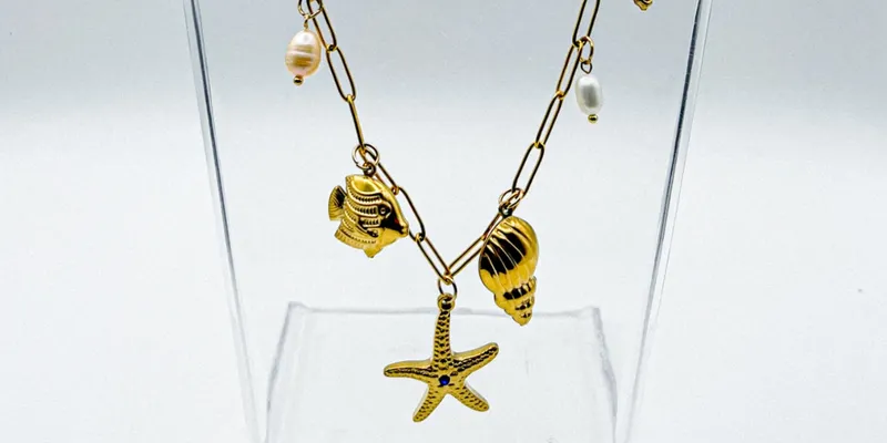 Cadena dorada Mar de Verano con dije de Estrella