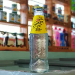 Agua Tónica "Schweppes"