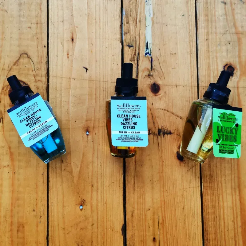 Cargadores para sprays de aromatizantes "Wallfrowers"
