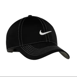 Gorra Nike color negro