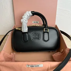 Cartera Miu Miu🖤