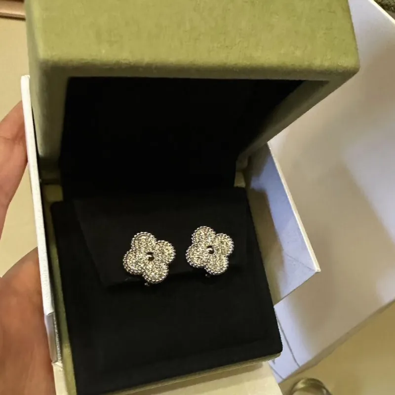🩶PENDIENTES 🩶