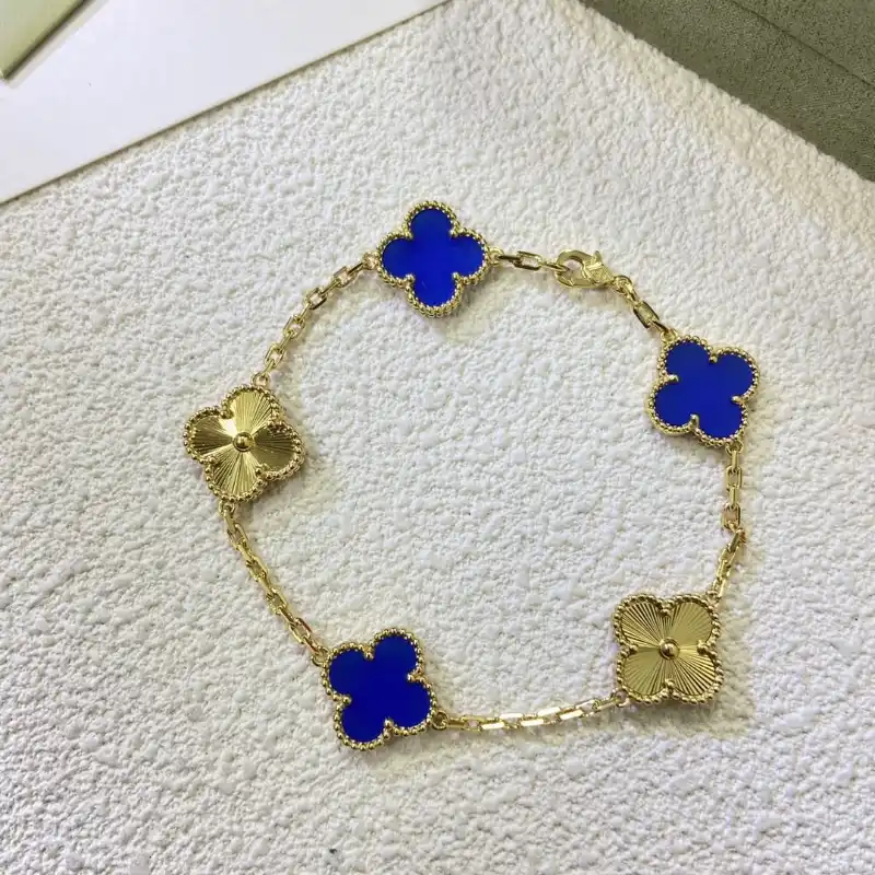 ✨ Pulsera Van Cleef DISPONIBLE✨