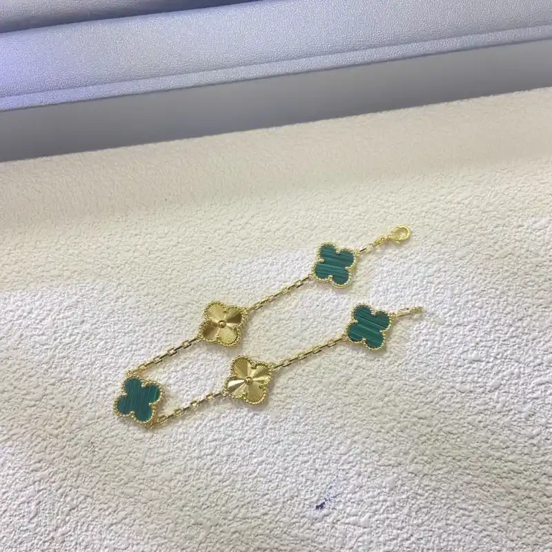 ✨ Pulseras Van Cleef DISPONIBLES ✨