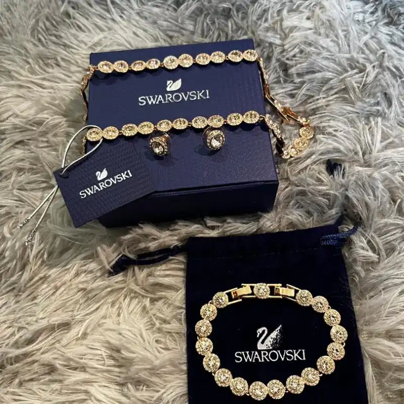 Set Swarovski en Oro rosa🌸