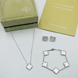 SET-VAN CLEEF