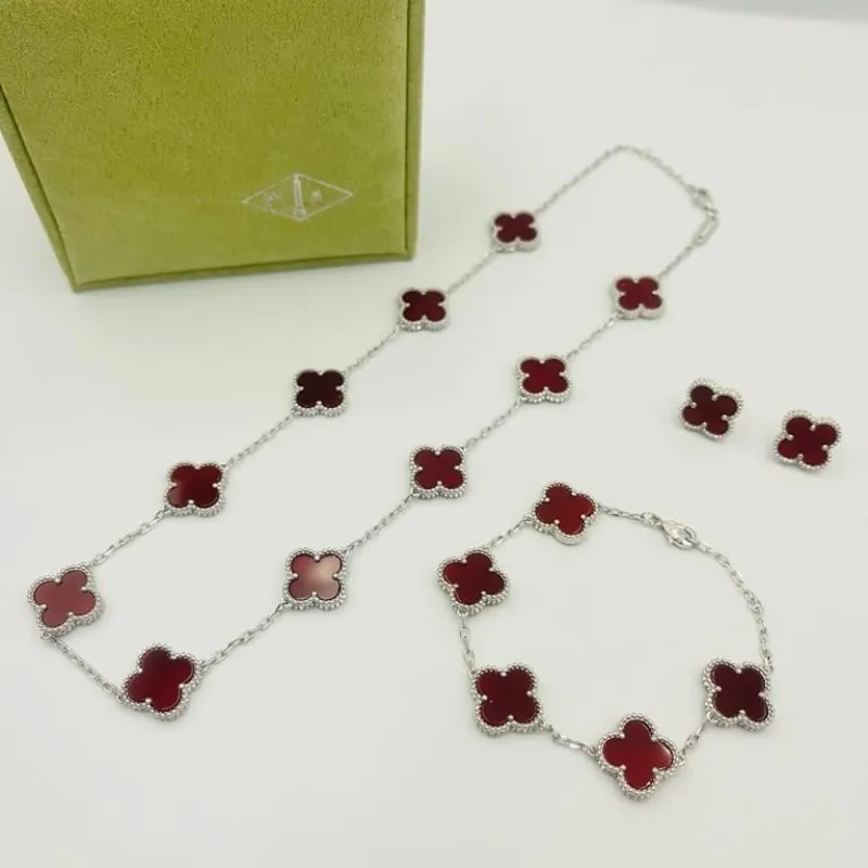 SET-VAN CLEEF