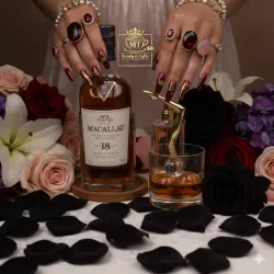 Uñas de aclirico. Sofh gel. Poligel. Base Rubber en manos y pies. Servicio VIP