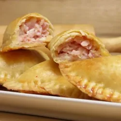 Empanaditas de Jamón y Queso